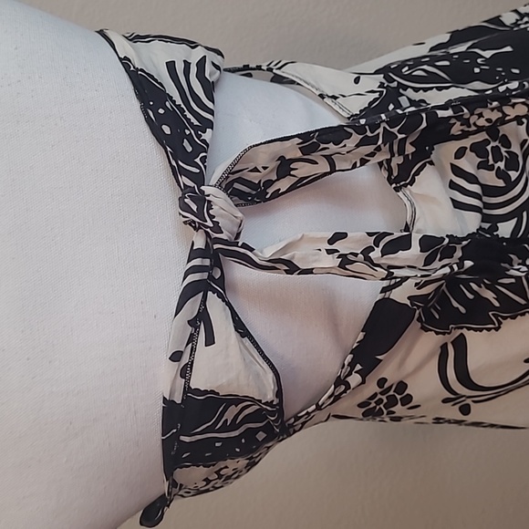 Sleeveless Tank Top Xl - Picture 5 of 6